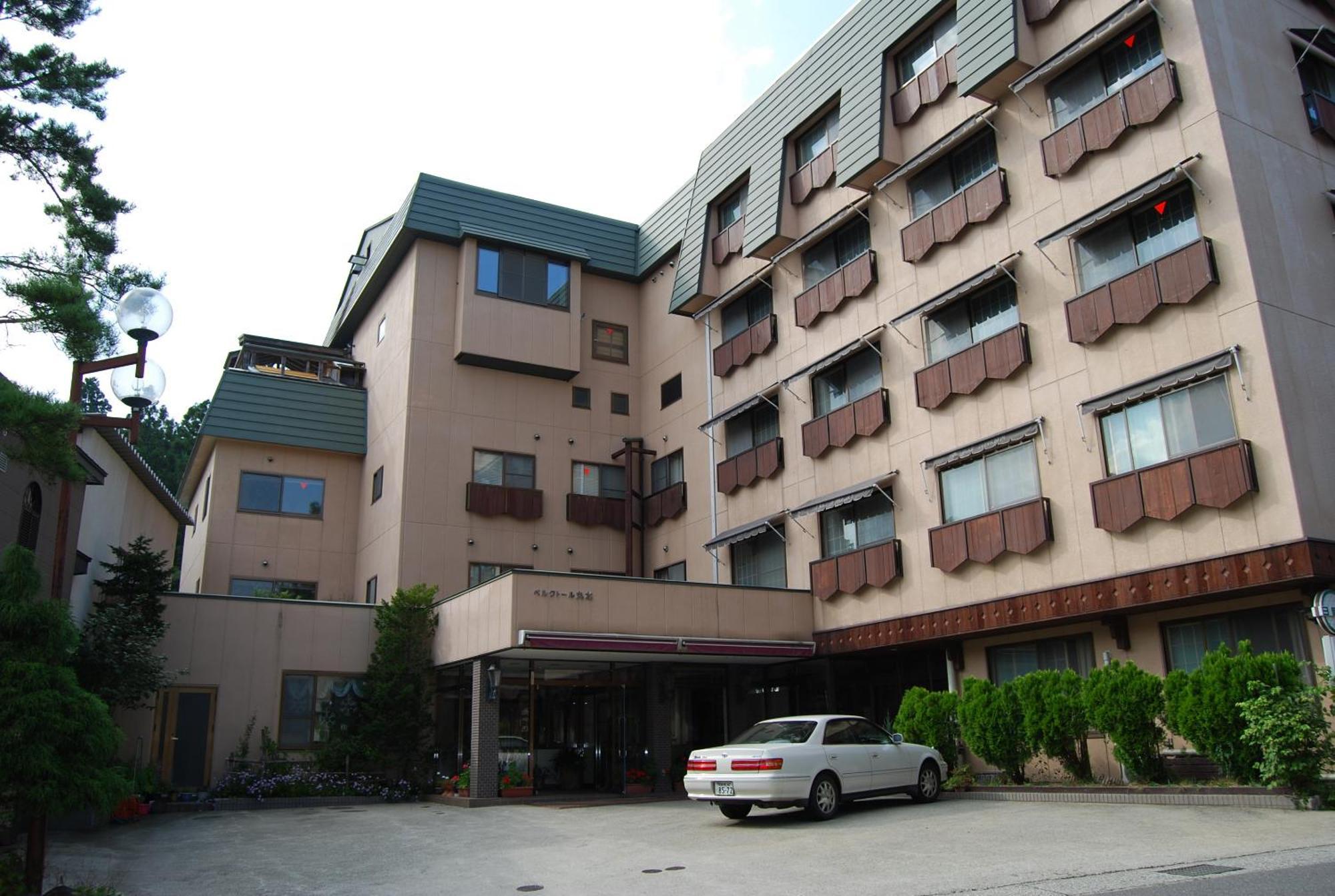 Bergtour Marukita Hotel Hakuba Eksteriør billede