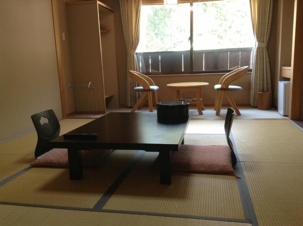 Bergtour Marukita Hotel Hakuba Eksteriør billede